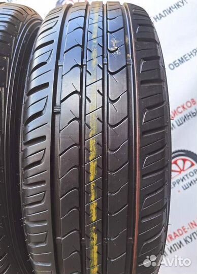Goodyear EfficientGrip SUV 215/60 R17 96H