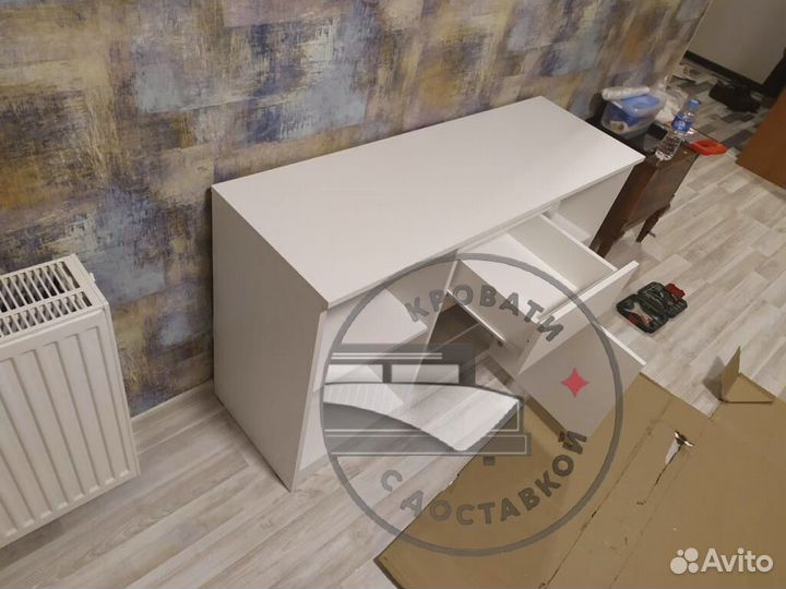 Тумба под телевизор