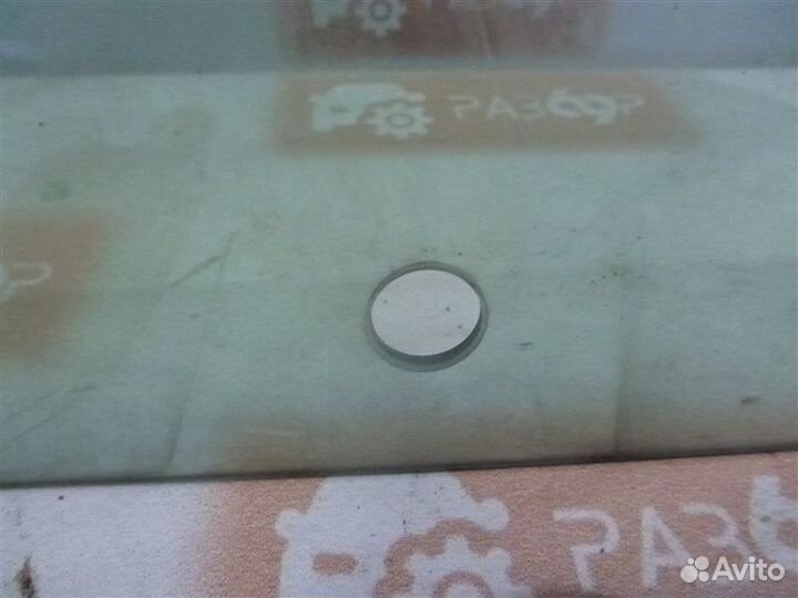 Стекло двери заднее левое Volkswagen Golf 5K1 cgga