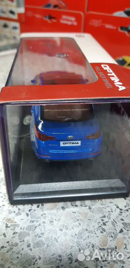 Модель Welly 1:38 Kia Optima 2010