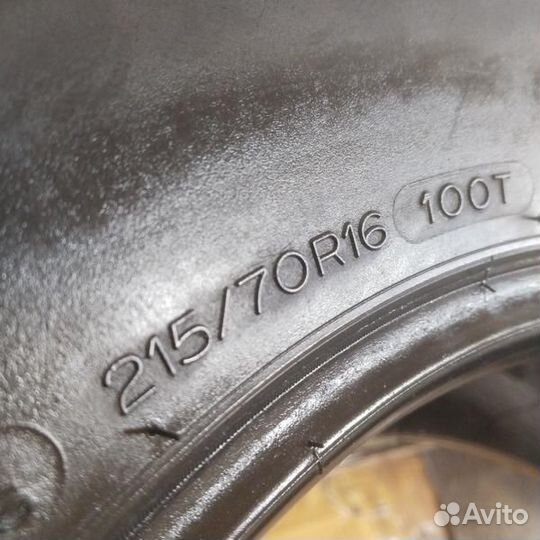 Michelin Latitude Cross 215/70 R16