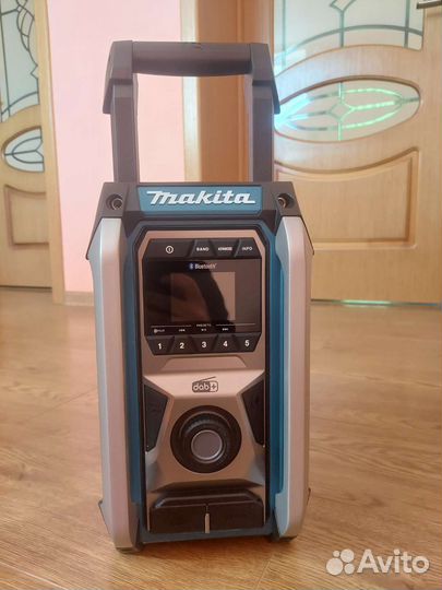 Makita MR007GZ 40V XGT 18V 14.4V 12V 220V