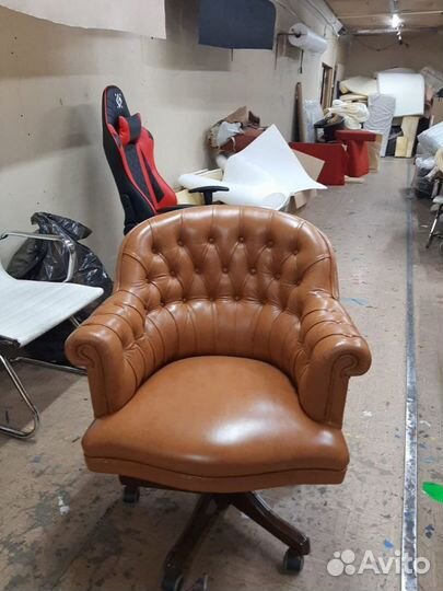 Ремонт мягкой мебели. Перетяжка диванов на дому