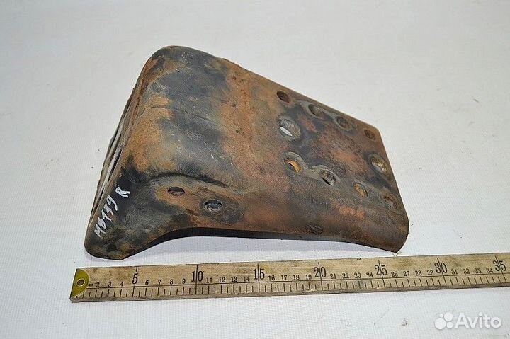 Кронштейн переднего бампера, правый mercedes-benz