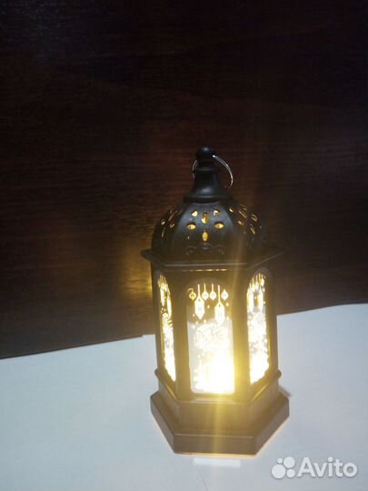 Подсвечник и светильник с имитацией горения свечи