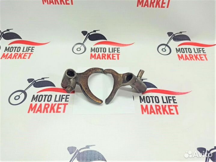 Вилка переключения передач Урал