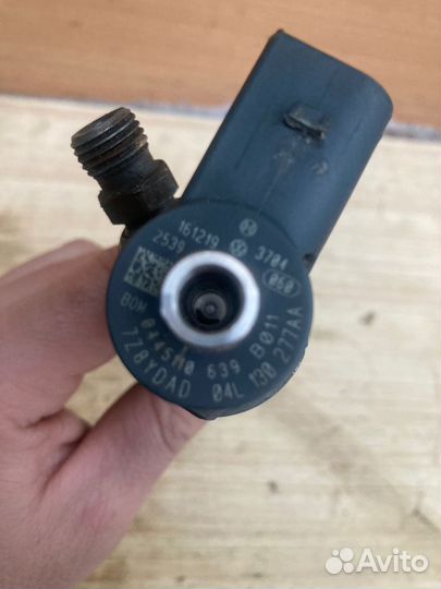 Форсунка дизельная Volkswagen Tiguan 2017г