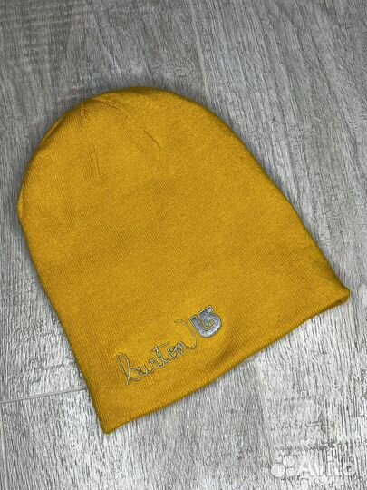 Двусторонняя шапка burton
