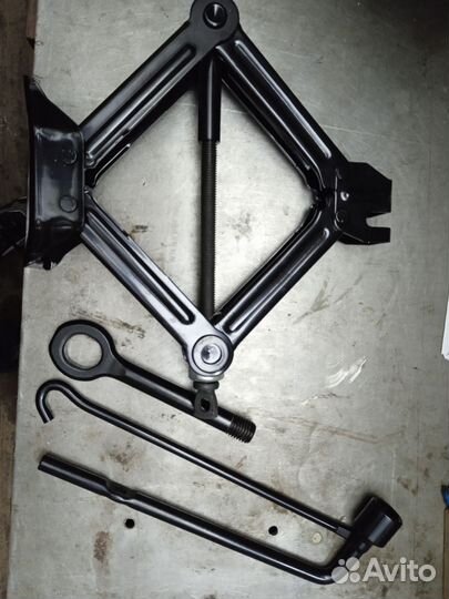 Домкрат ромбический 1.0 тн