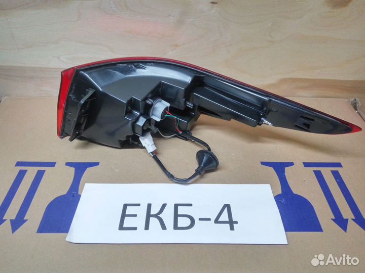 Фонарь наружный Kia Rio 4 92401H0000