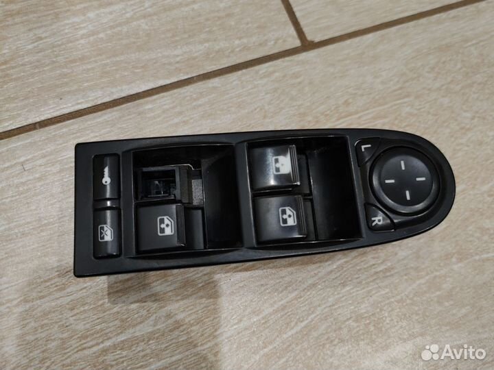 Блок управления стеклоподъёмниками kalina