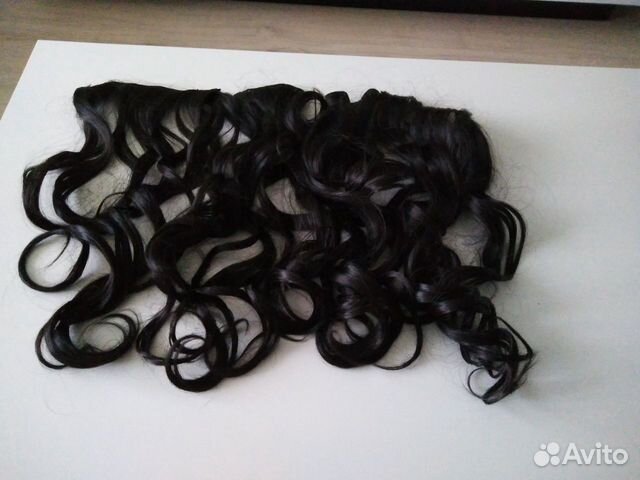 Волосы на заколках искусственные