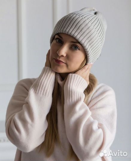 Женская шапка бини