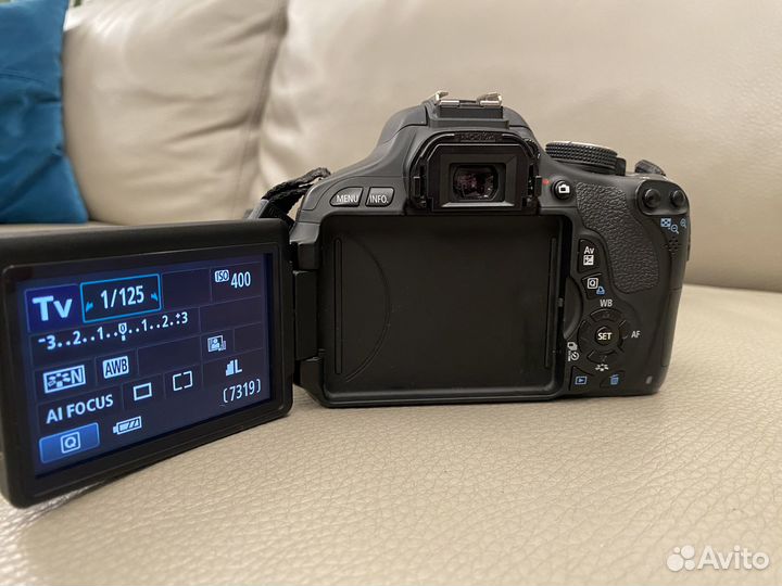 Зеркальный фотоаппарат canon 600d