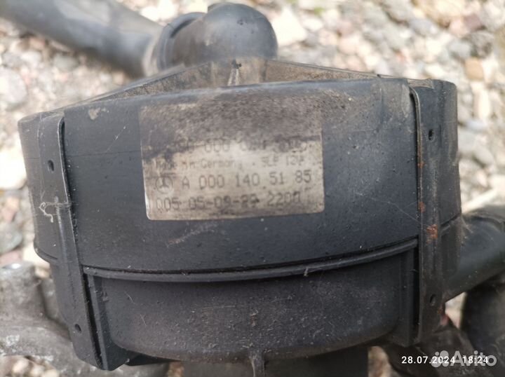 Насос продувки катализатора Mercedes M272