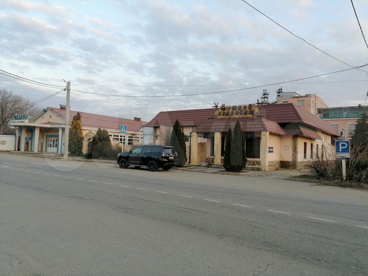 Торговая площадь, 975 м²
