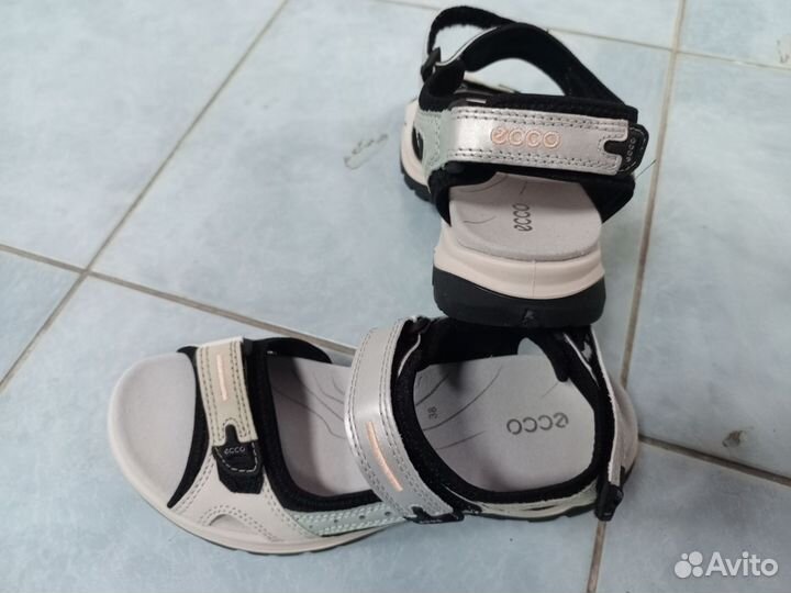Сандалии ecco 38