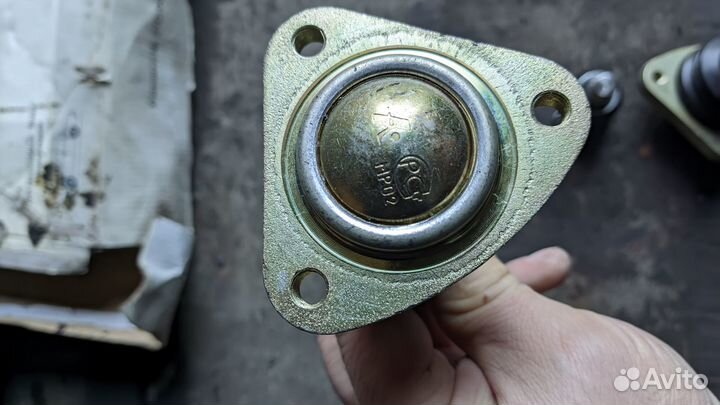 Шаровая опора на Волгу 3110