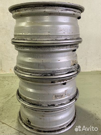 Комплект литых дисков