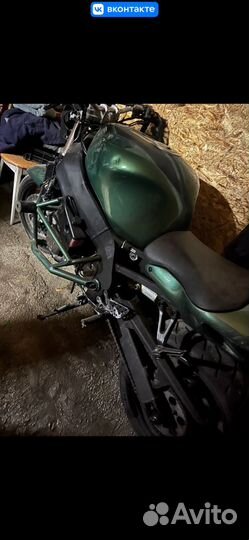 Спортбайк Kawasaki zx9r