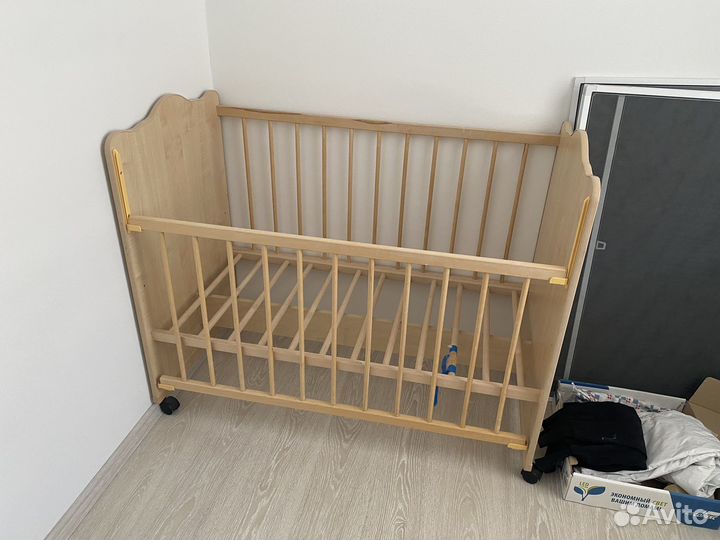 Детская кроватка