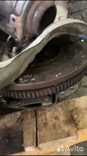 Автомобильный двигатель