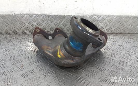 Выпускной коллектор бензиновый mercedes benz C-cla