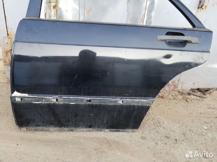 Дверь мерседес w 201 190