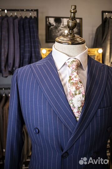 Мужской классический костюм