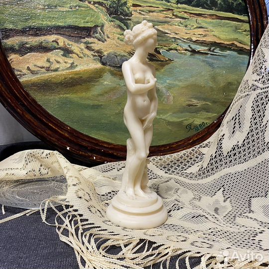 Статуэтка мраморная винтаж