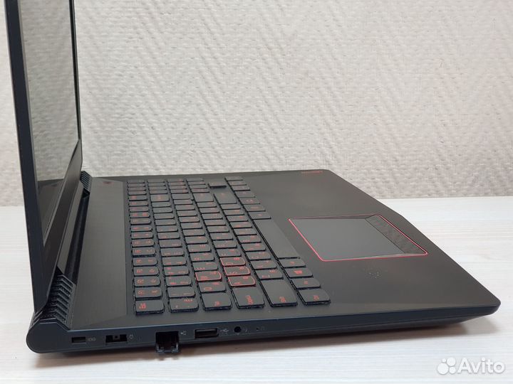 Ноутбук игровой Lenovo на Core i5 7300 c GTX 1050