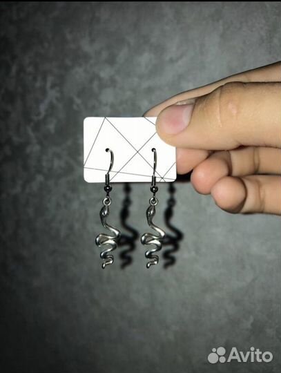 Серьги (бижутерия)