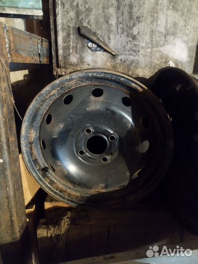 Колёсные диски Логан