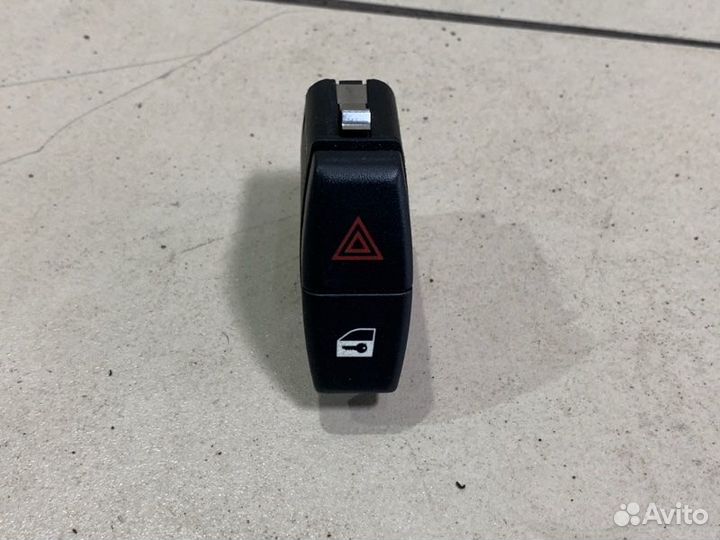 Кнопка аварийки Bmw 520D Lci E61 N47D20A 2009