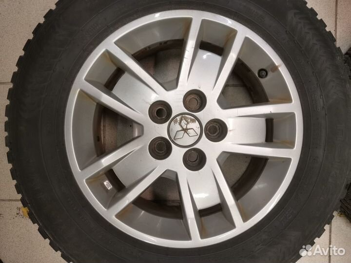 Зимние колеса Nokian 215/ 65 R16 mitsubishi ASX