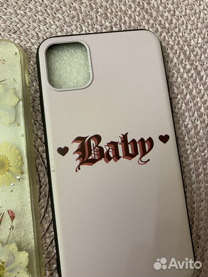 Чехлы iPhone 11