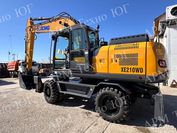 Колёсный экскаватор XCMG XE210WD, 2023