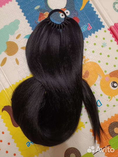 Афрорезинки, афролоконы, боксерские косы, локоны