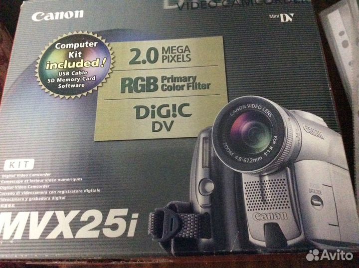 Видеокамера Canon