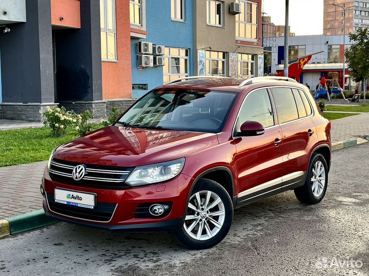 Volkswagen Tiguan 2.0 AT, 2011, 240 600 км
