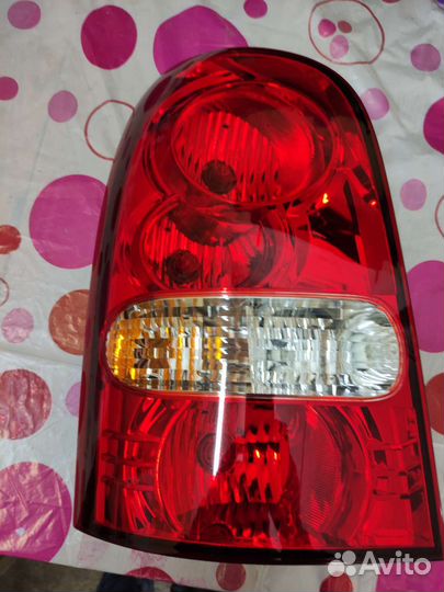 Задний левый фонарь ssang yong rexton