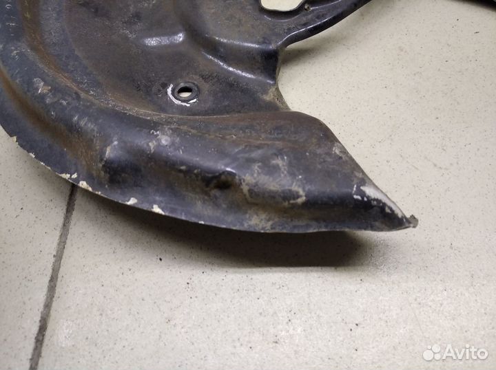 Щит опорный задний левый Yeti 2009