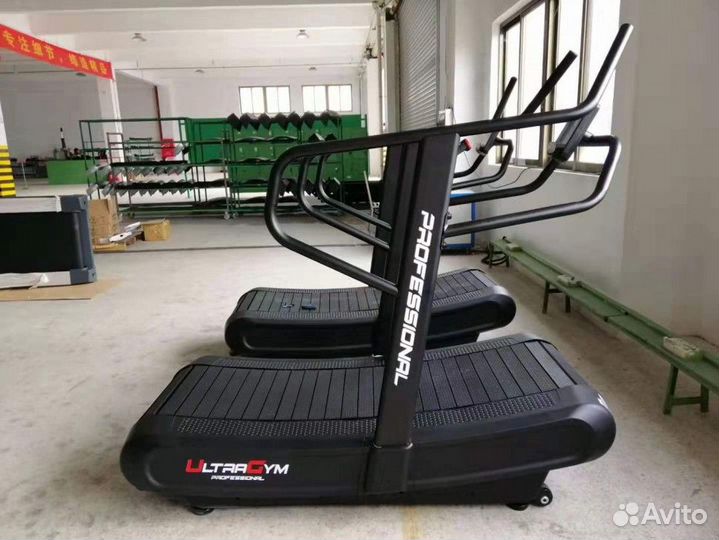 Беговая дорожка UG-M 003