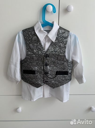 Классический костюм для мальчика 92-98 р