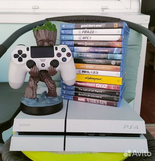 Белая Sony PS4 FAT 500Gb (на пломбе)