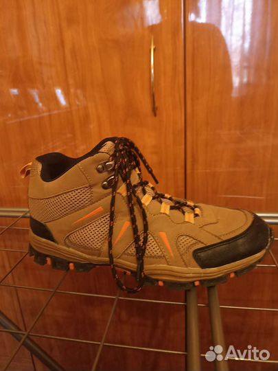 Трекинговые ботинки женские 40