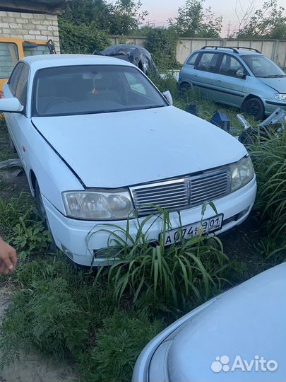 Nissan Gloria 2.5 AT, 1999, 240 600 км