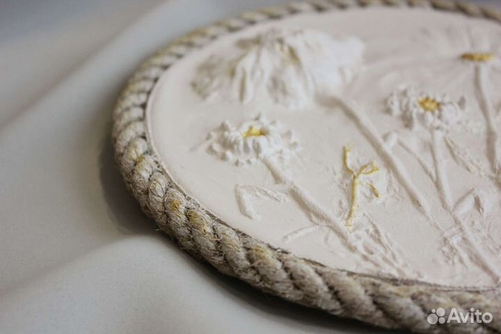 Ботанический барельеф панно