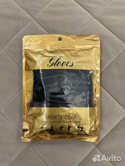 Спортивные перчатки
