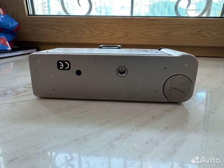 Leica Minilux Summarit 40mm f/2.4